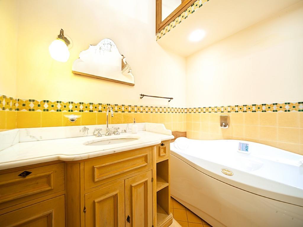 Charming Trastevere Apartment Roma Ngoại thất bức ảnh